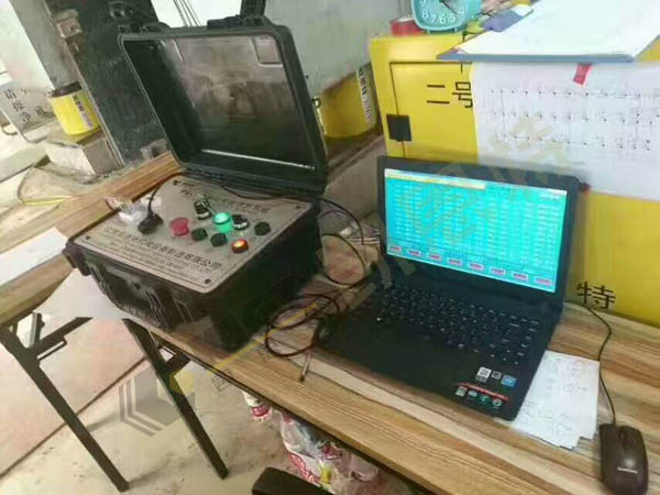 同步頂升系統控制中心