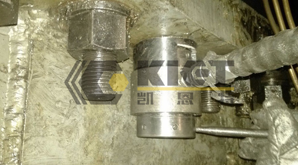 液壓螺栓拉伸器用于煉鋼廠鋼包回轉(zhuǎn)臺傳動齒圈螺栓拉伸緊固